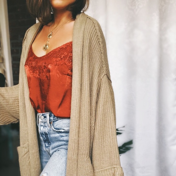 Last 1✨🆕Coralee Rust Satin & Lace Cami Top - Picture 5 of 8